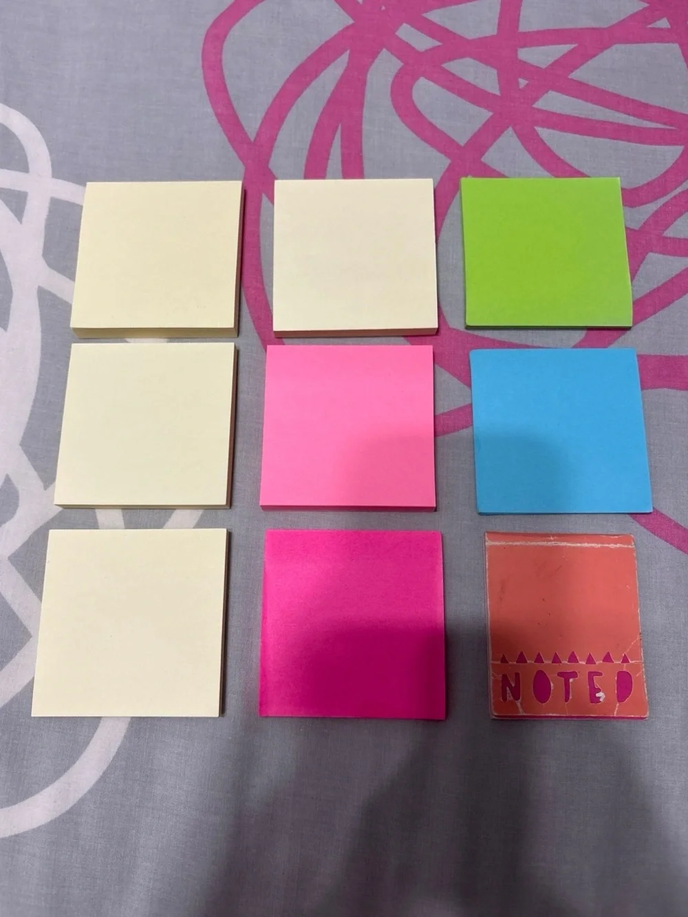 Post-It included colors